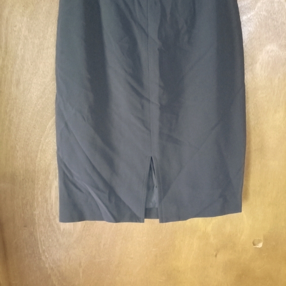 Ann Taylor  woman's skirt - Picture 4 of 5